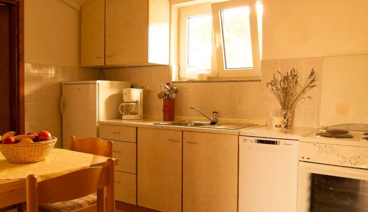 Adria Arba Apartments 拉布 外观 照片