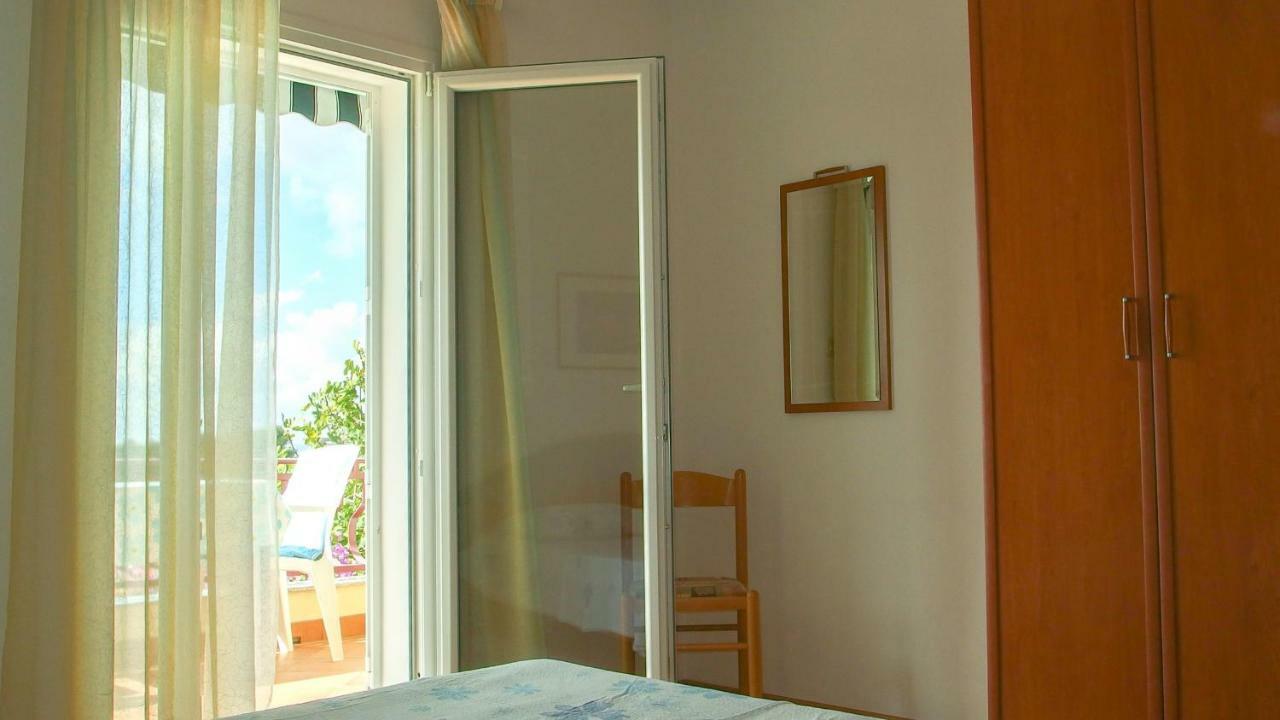 Adria Arba Apartments 拉布 外观 照片